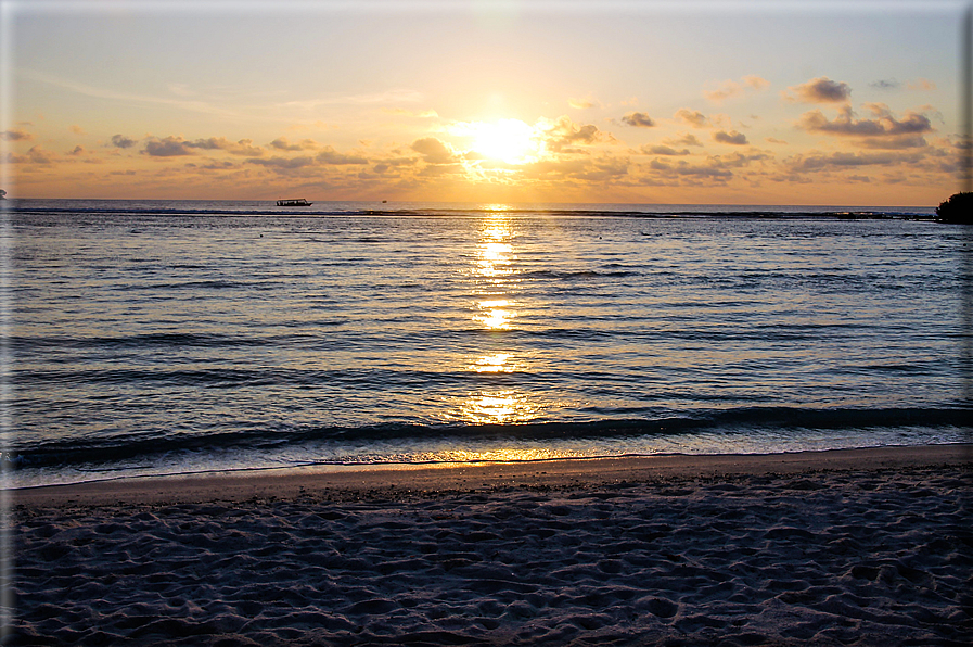 foto Alba e tramonto alle isole Maldive